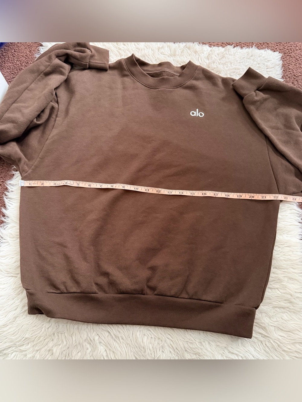 Alo Yoga Accolade Sweatshirt - Picture 7 of 7